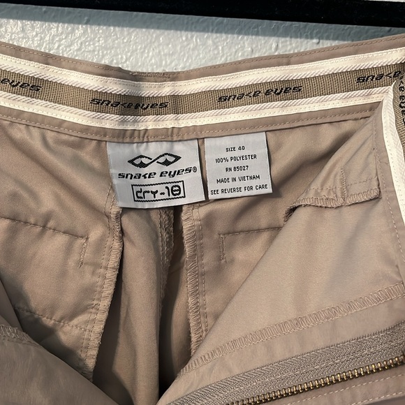 SNAKE EYES | Khaki Cargo Shorts - Picture 4 of 4